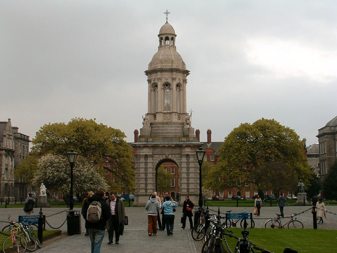 File:Trinity college parliament square.jpg