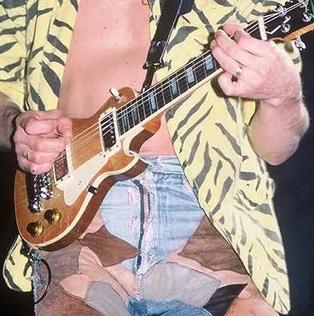 File:Eddie Van Halen - Little Guitars.jpg