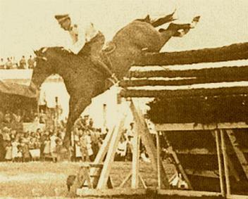 File:Alberto Larraguibel, 1949 jump.jpg