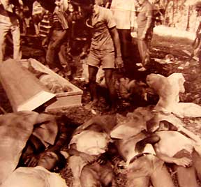 File:Burial of victims of the Escalante massacre.jpg