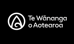 File:Te Wananga o Aotearoa logo.png