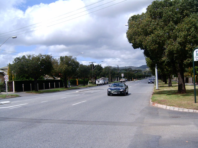 File:Greenhillrd bside.jpg