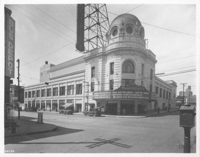 File:MainstreetTheater1920s.jpg