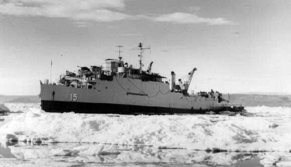 File:USSShadwellLSD15.jpg