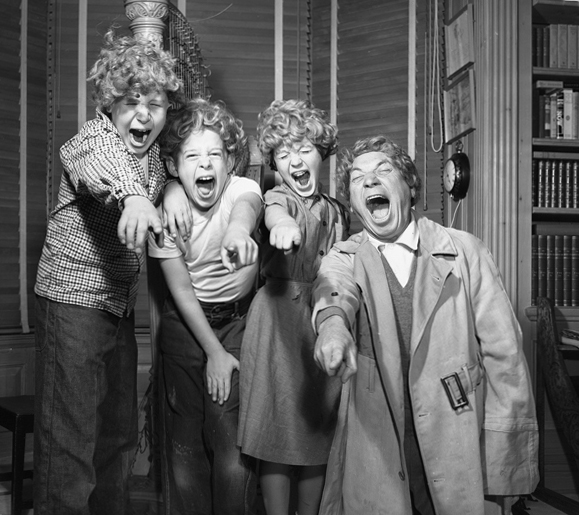 File:Harpo & kids.jpg