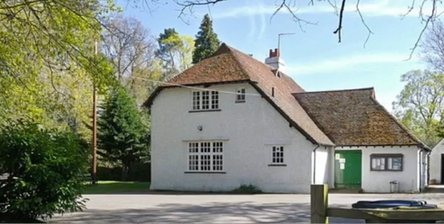 File:Ockham Parish Room designed by Lady Mary Lovelace.png