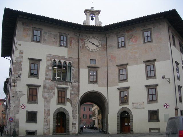 File:Palazzo dell'Orologio.jpg