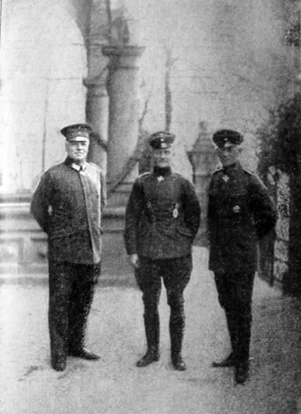 File:Thomsen, von Richthofen and von Hoeppner.jpg