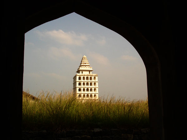 File:Kalyana mandap gingee.jpg