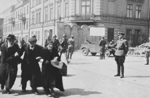 File:Krakow-Ghetto-checkpoint.jpg