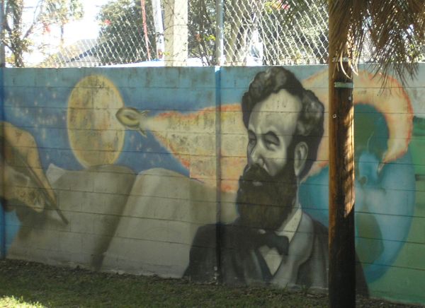 File:Jules verne mural.jpg