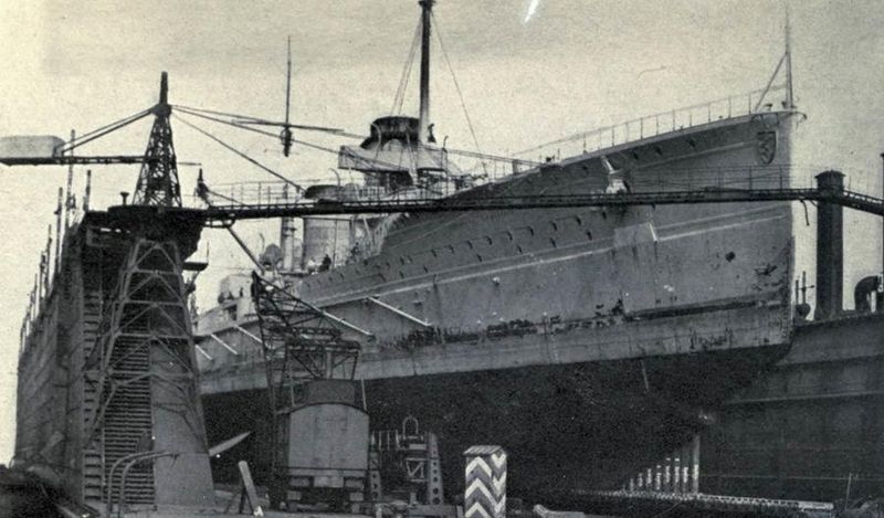 File:Seydlitz in drydock.JPG