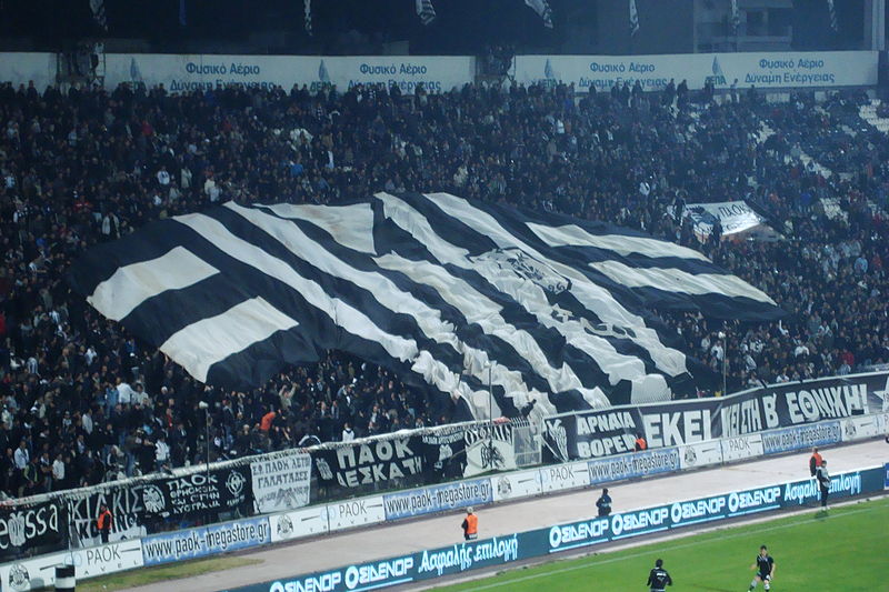 File:PaokFans-BigShirt.JPG