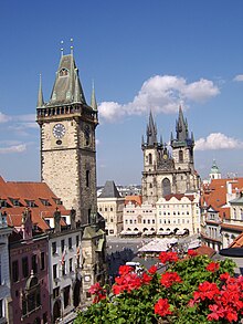 Praguetownsquare.jpg