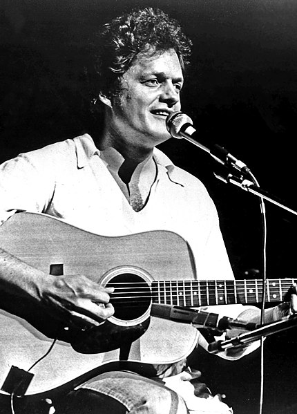 File:Harry Chapin-1980.jpg