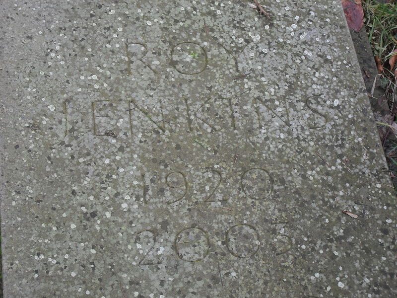 File:Roy Jenkins Grave.jpg