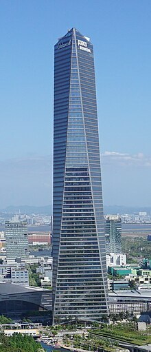 Posco Tower-Songdo 2019.jpg