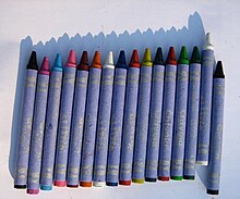 The sixteen glitter crayola crayons