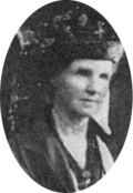 middle-aged white woman in a hat