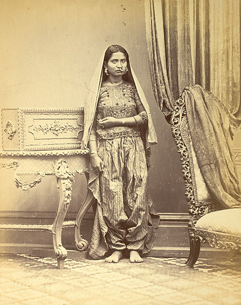 File:Muslim girl sind1870.jpg