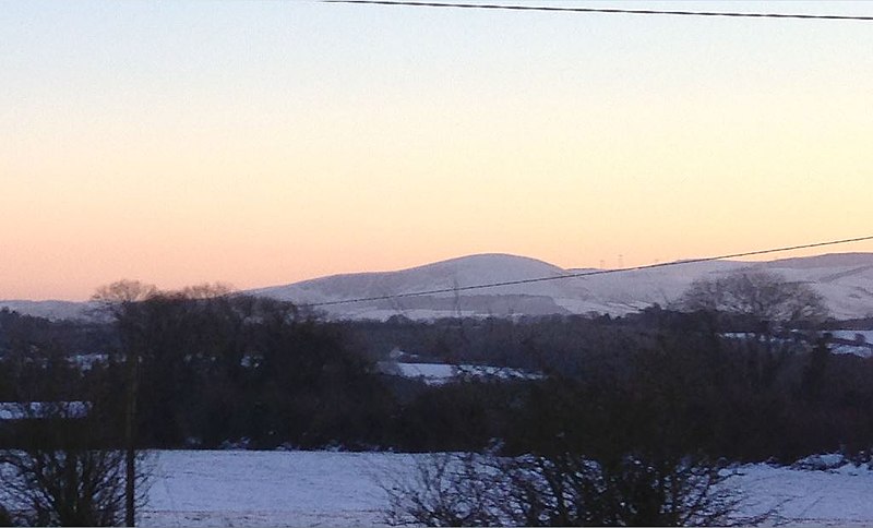 File:Snow on Clara mountain.jpg