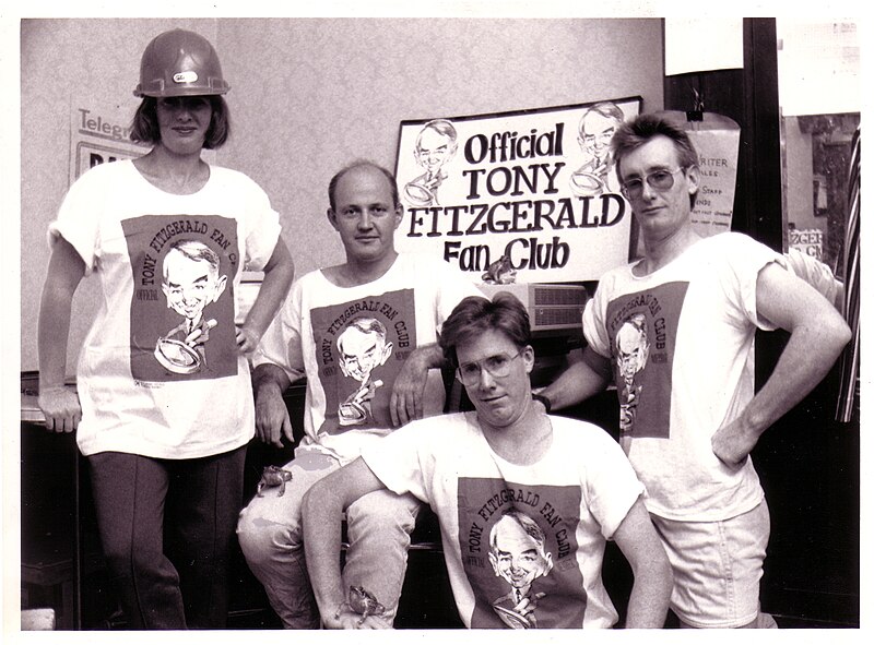 File:Canetoad fitgerald fan club.jpg