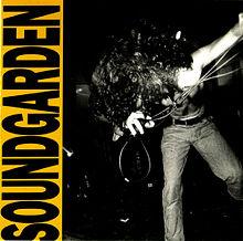 Обложка альбома Soundgarden «Louder Than Love» (1989)