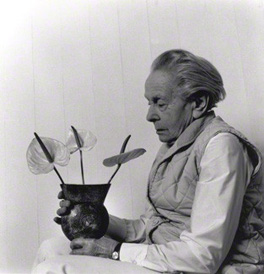 Файл:Lucie Rie Photograph.jpg