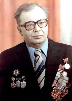 Файл:RZHANOV Anatolii Vasilevich.jpg