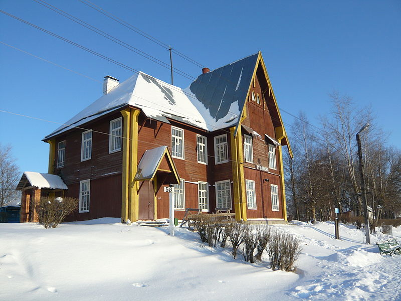 Файл:Kuvshinovo station.JPG