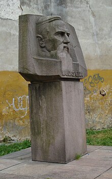 Liudas Gira monument.JPG