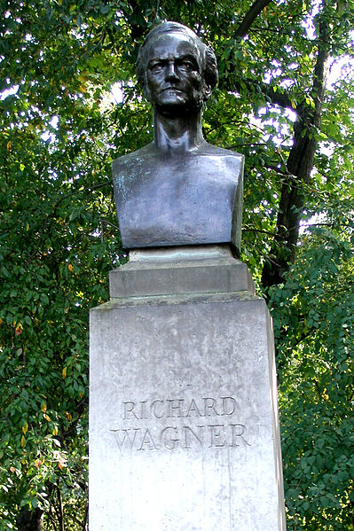 Файл:Bust of Wagner.jpg